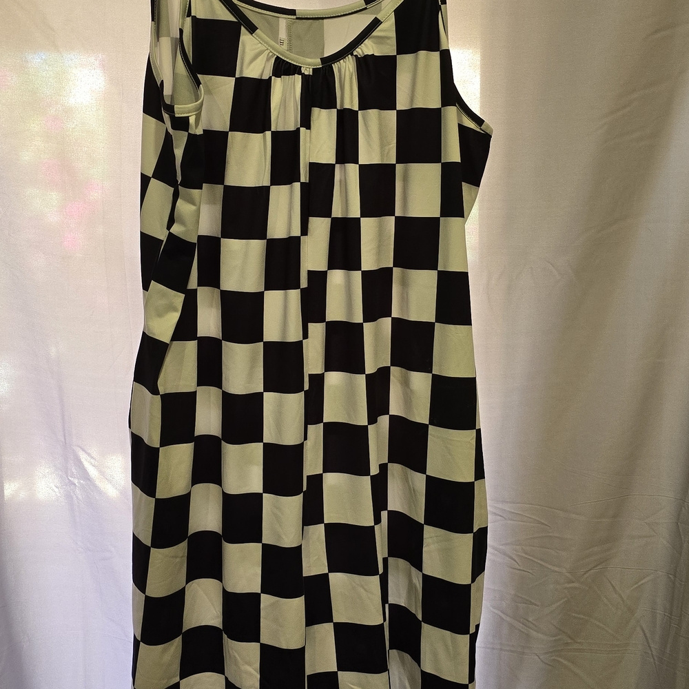 Amazon Black and Cream Checkered Jumpsuit Romper
